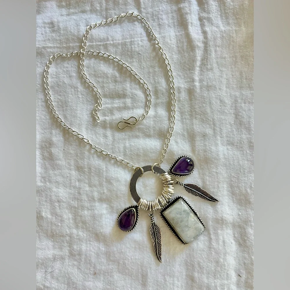 925 WOW WOW!! Amazing! Rainbow Flash Moonstone + Amethyst Feather Necklace - Picture 3 of 10